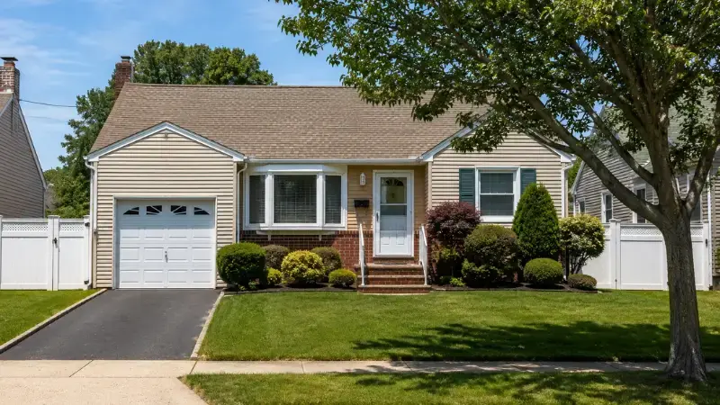 levittown house